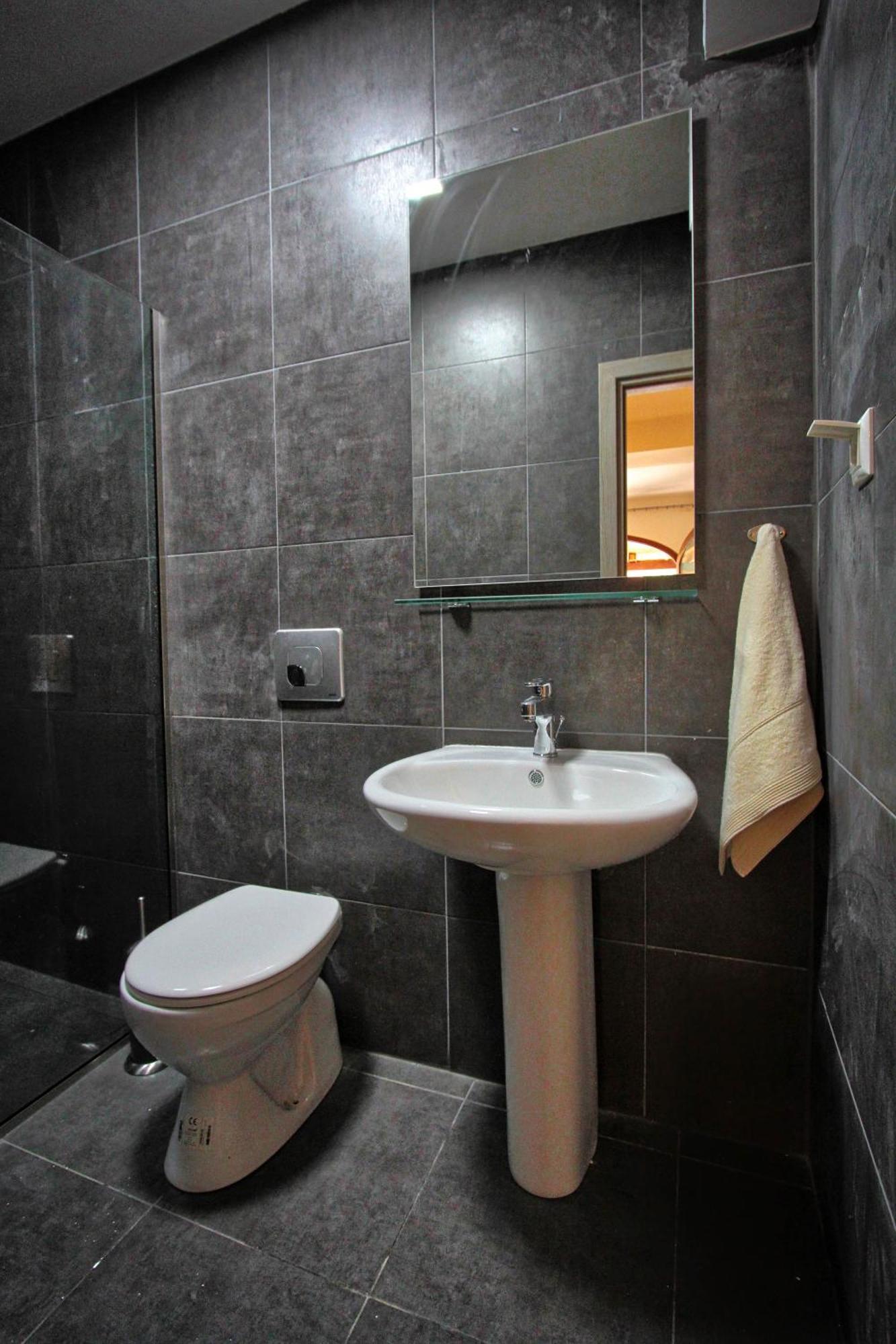 Aquamarine Apartment *